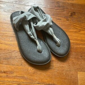 Sanuk Women's Yoga Slingback Sandal Size 8 Gray Sparkly 10951